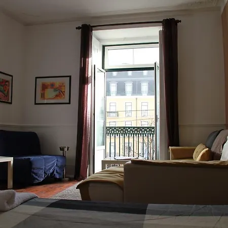 Camoes House's Luis Лиссабон